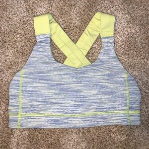 Lululemon sports bra; size 6